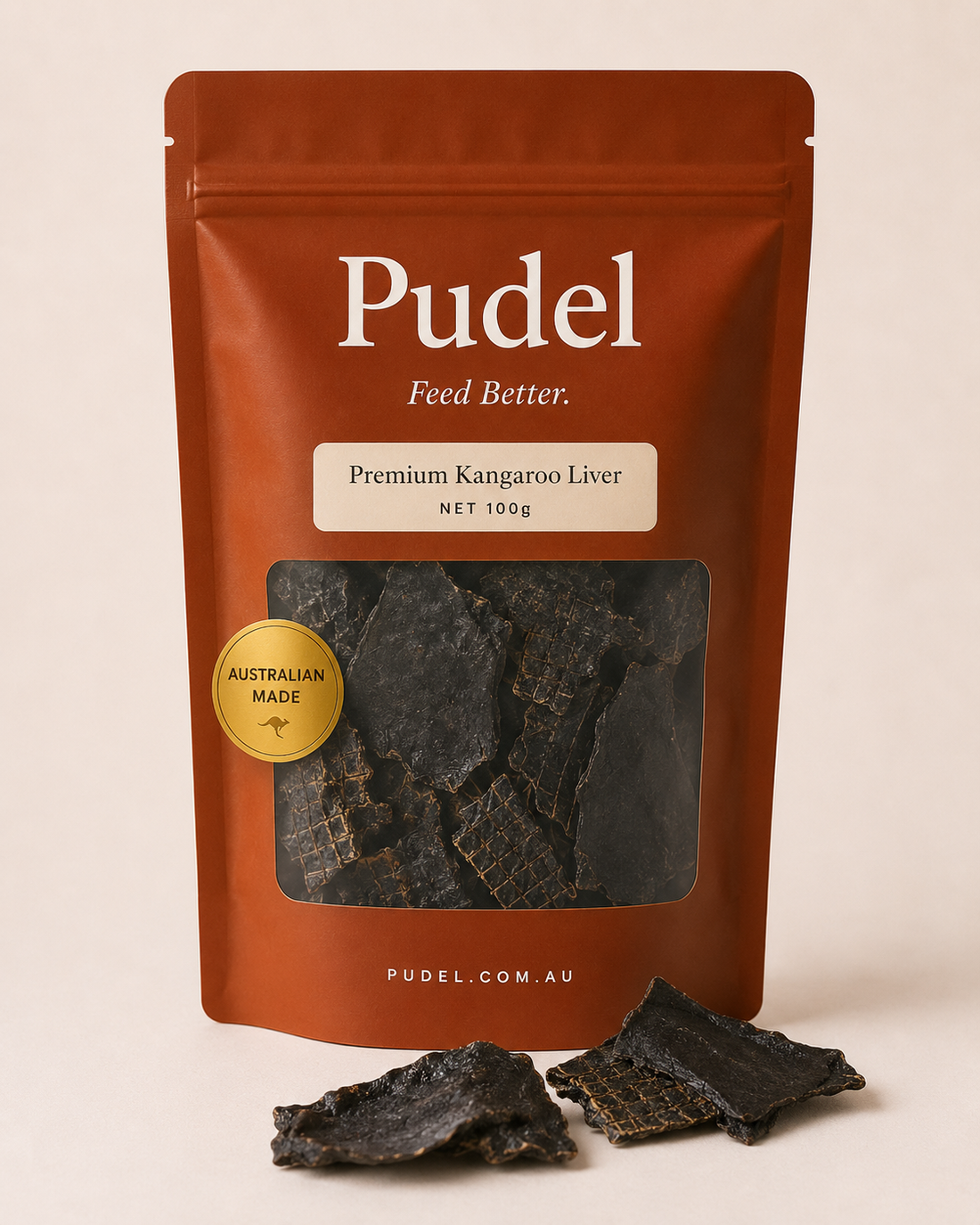 Pudel air-dried kangaroo liver for dogs on linen