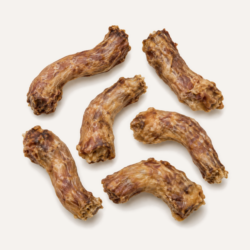 Pudel Chicken Necks dog treats – product close-up